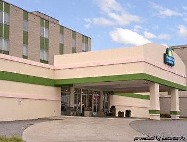 Elkins Inn And Suites المظهر الخارجي الصورة