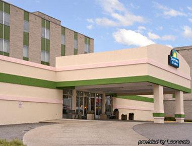 Elkins Inn And Suites المظهر الخارجي الصورة